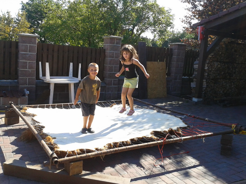 trampolina